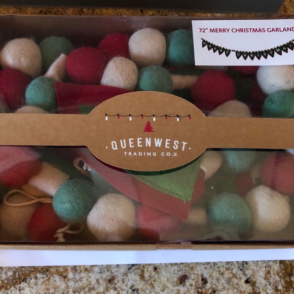 Merry Christmas fabric 72” red and green garland - Picture 1 of 4